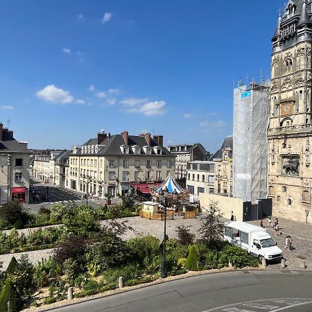 Appartement Exceptionnel En Ultra Centre Ville Compiègne Esterno foto