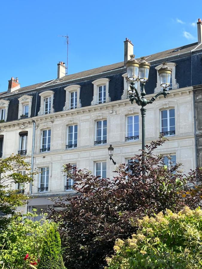 Appartement Exceptionnel En Ultra Centre Ville Compiègne Esterno foto